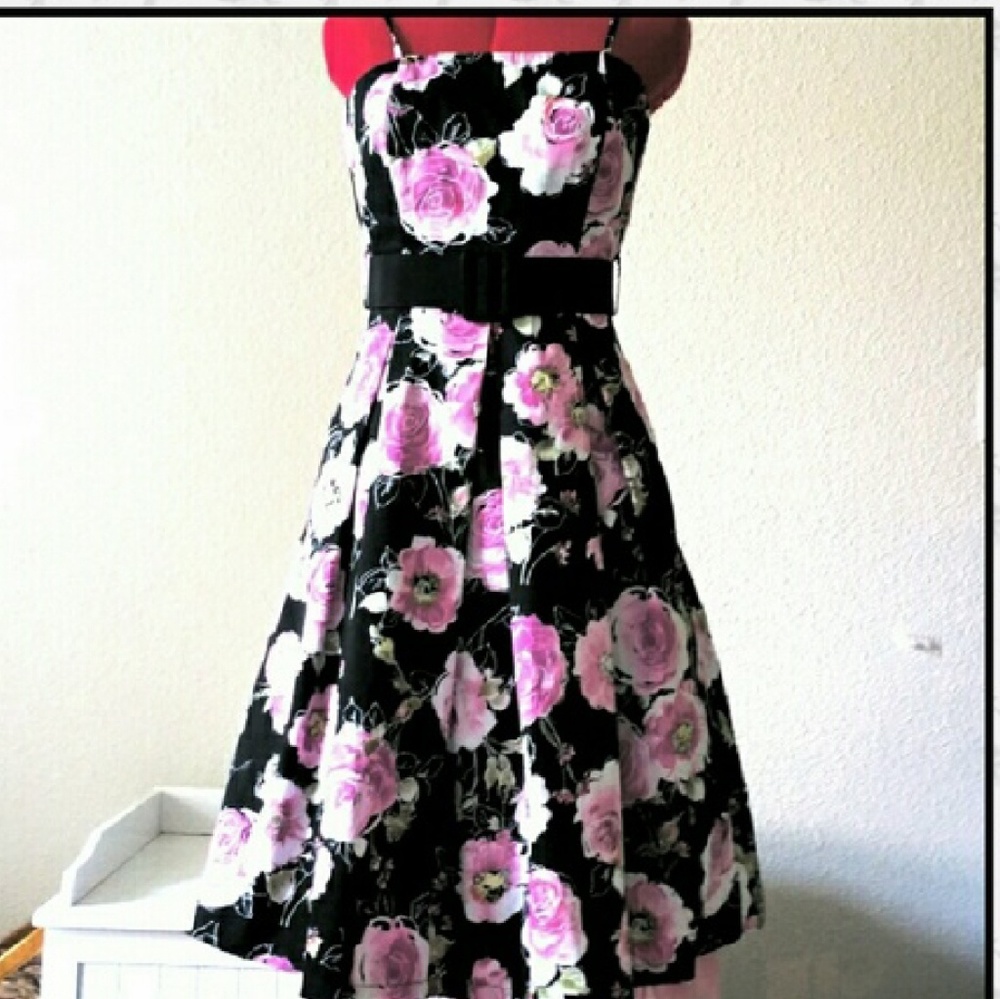 🔥Eucalyptus Sun Dress Black & Pink Floral Tulle at Hem Size 4 - Picture 2 of 6
